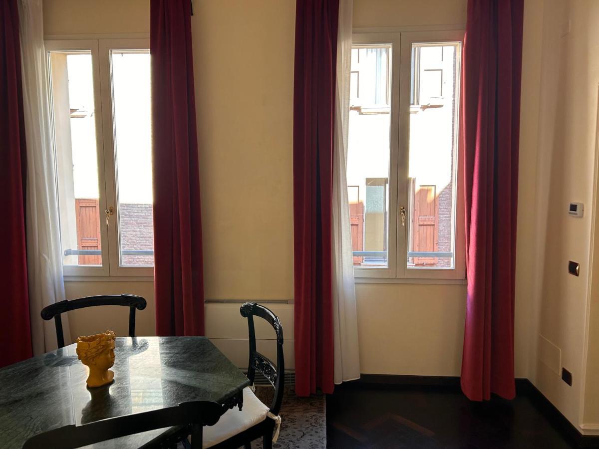 Piazza Maggiore Luxury Apartment Bologna Exterior photo