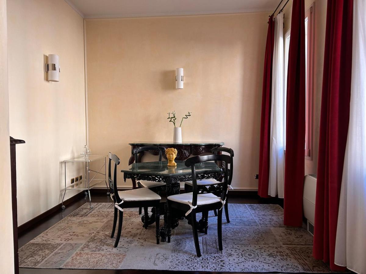 Piazza Maggiore Luxury Apartment Bologna Exterior photo
